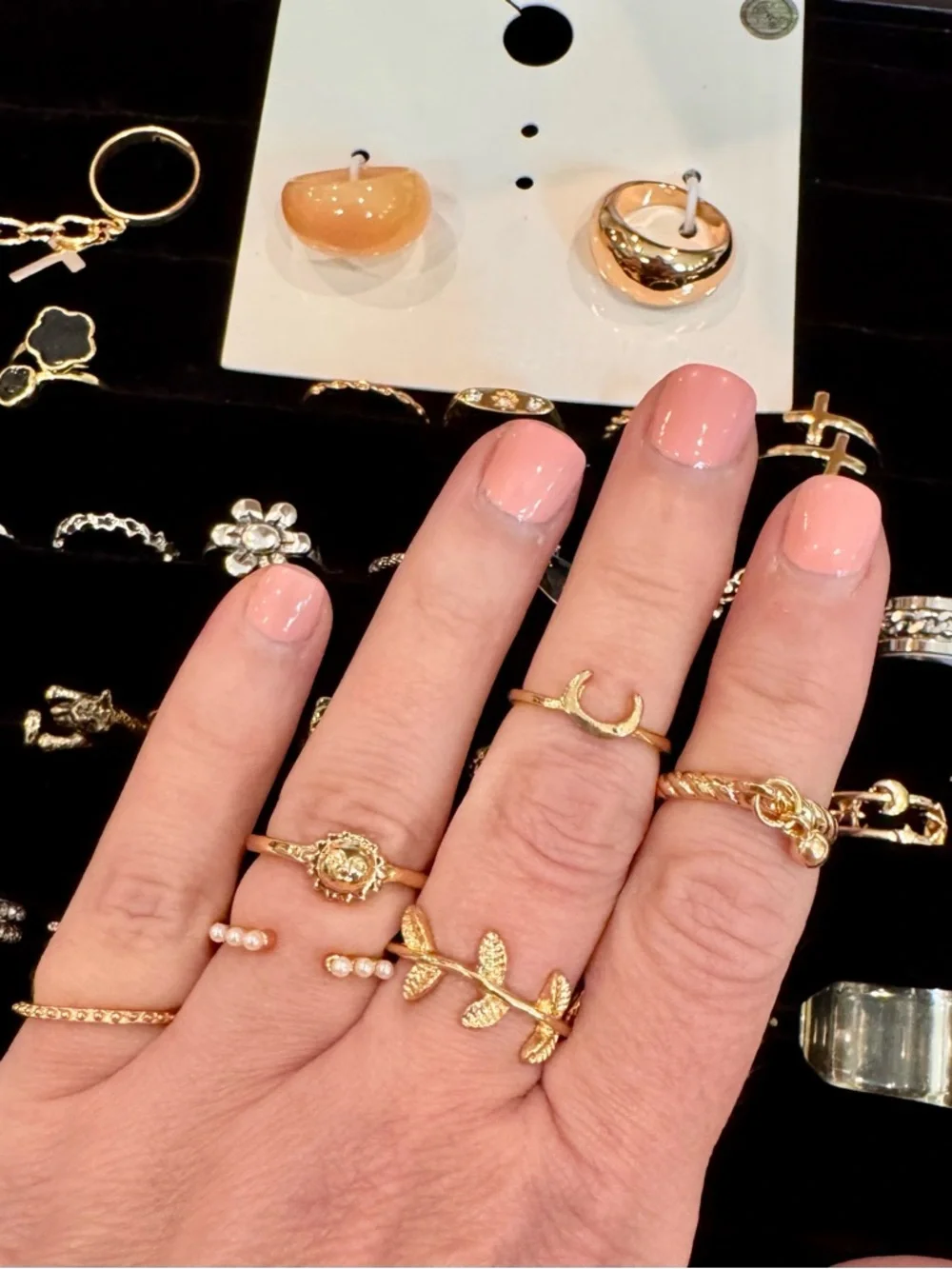 100 Fashion Rings 💍 Mystery Lot | Gold & Silver Tone | Reseller Bundle | $29 WOW - Picture 12 of 16